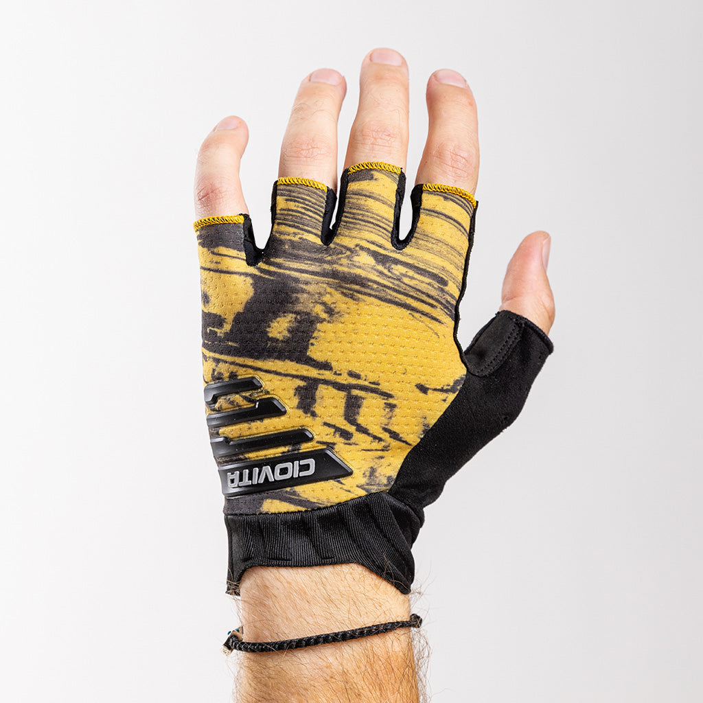 Duraturo Short Finger Glove (Satin Brass)