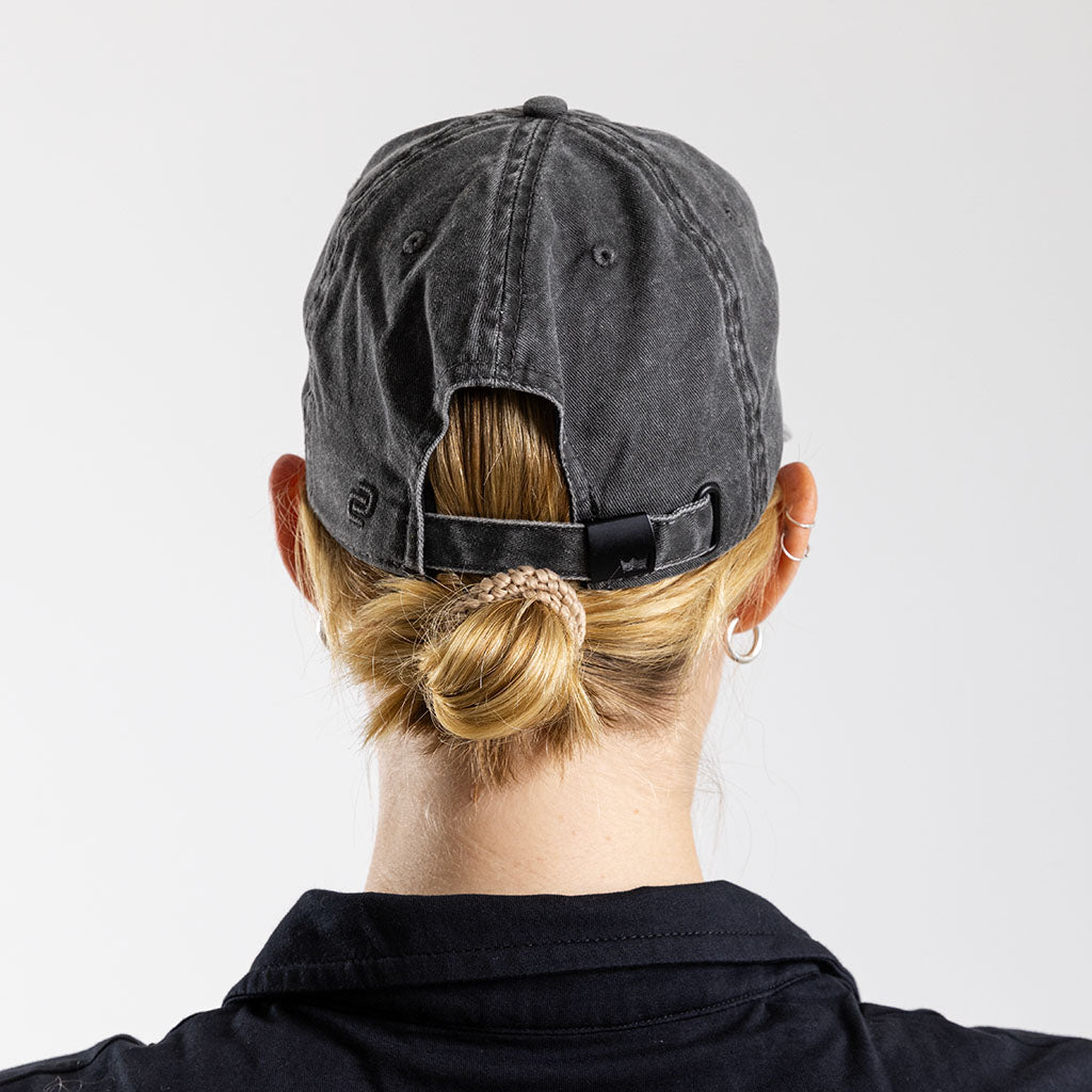 Curved Vintage Strapback Peak Cap (Black)