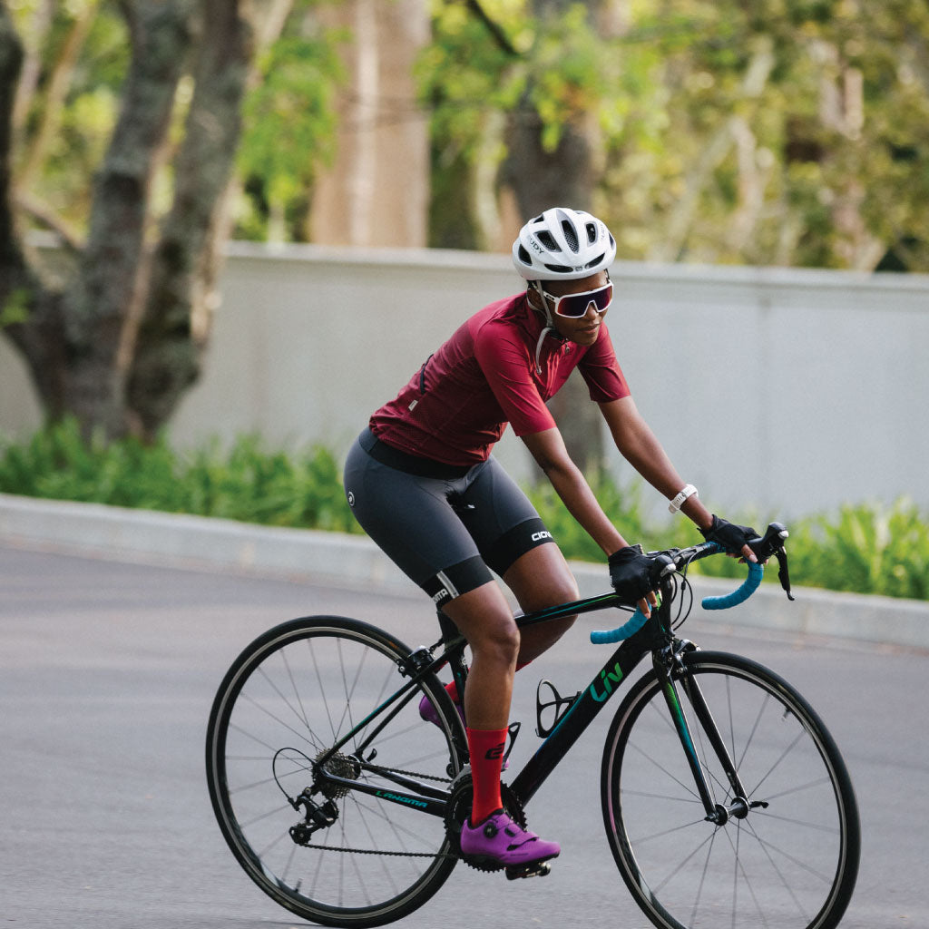 The Lab: Isadore Echelon 2.0 Jersey and Echelon 2.0 Bib Shorts in