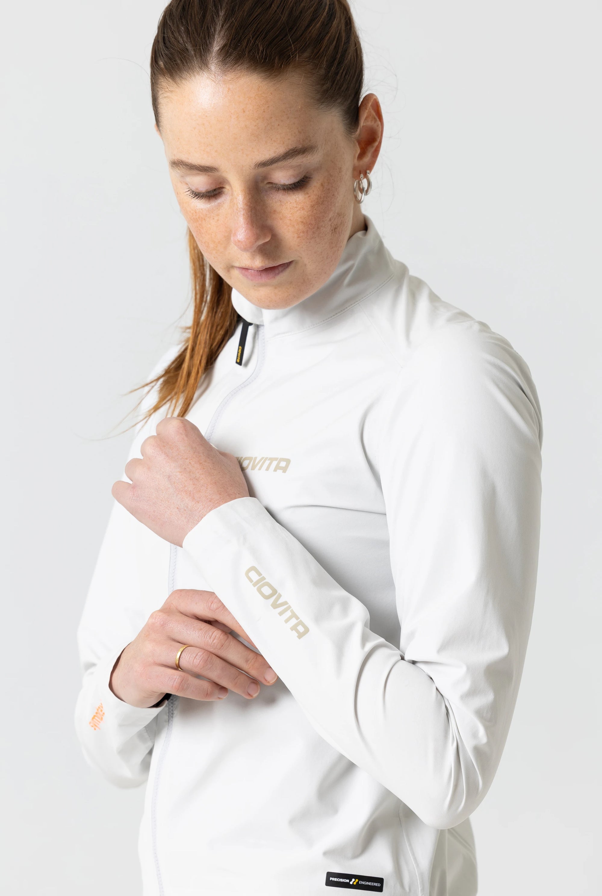 Women&#39;s Apex Hydro Repel Waterproof Jacket (Powder)