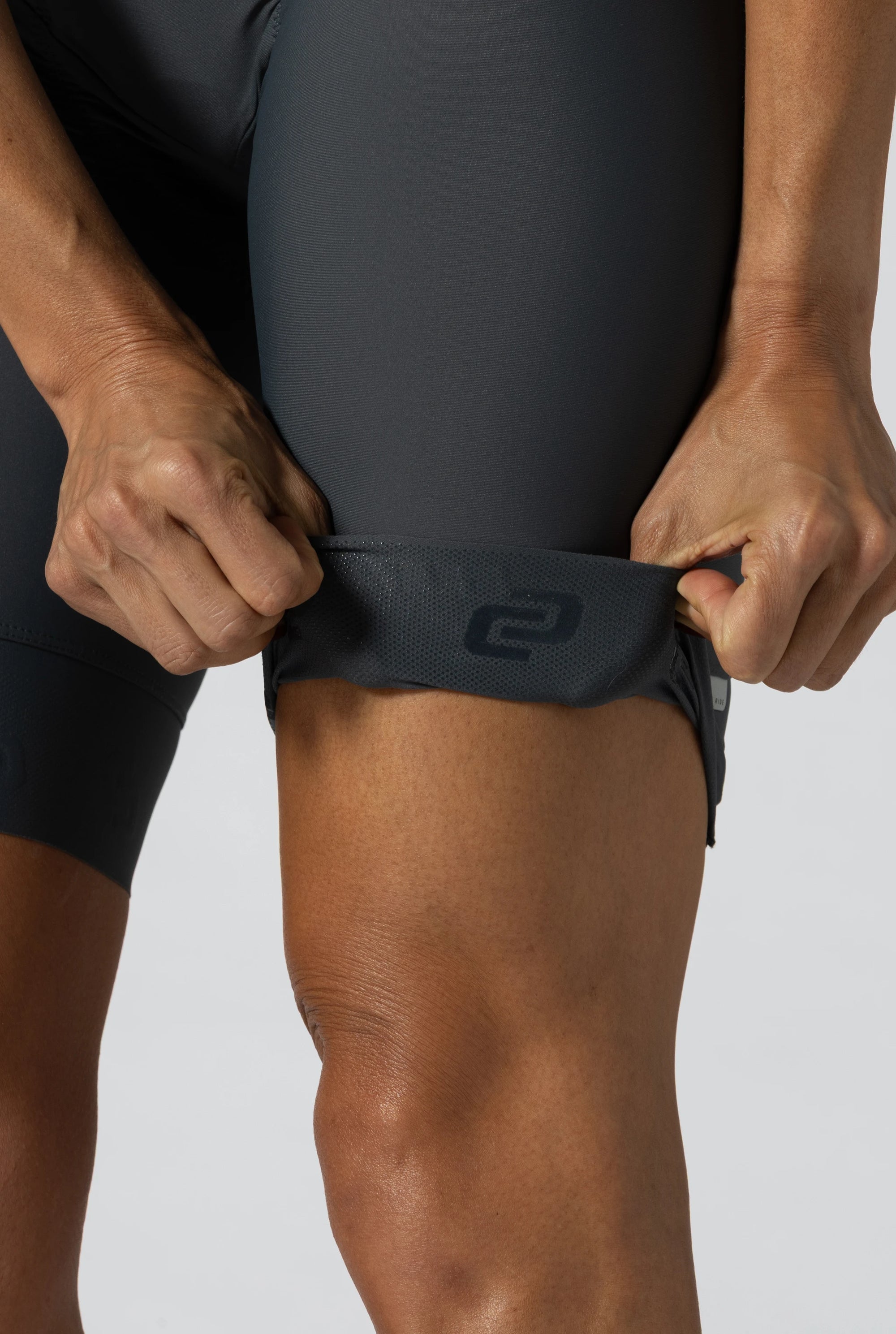 Women's Corsa Avia Bib Shorts (Charcoal)