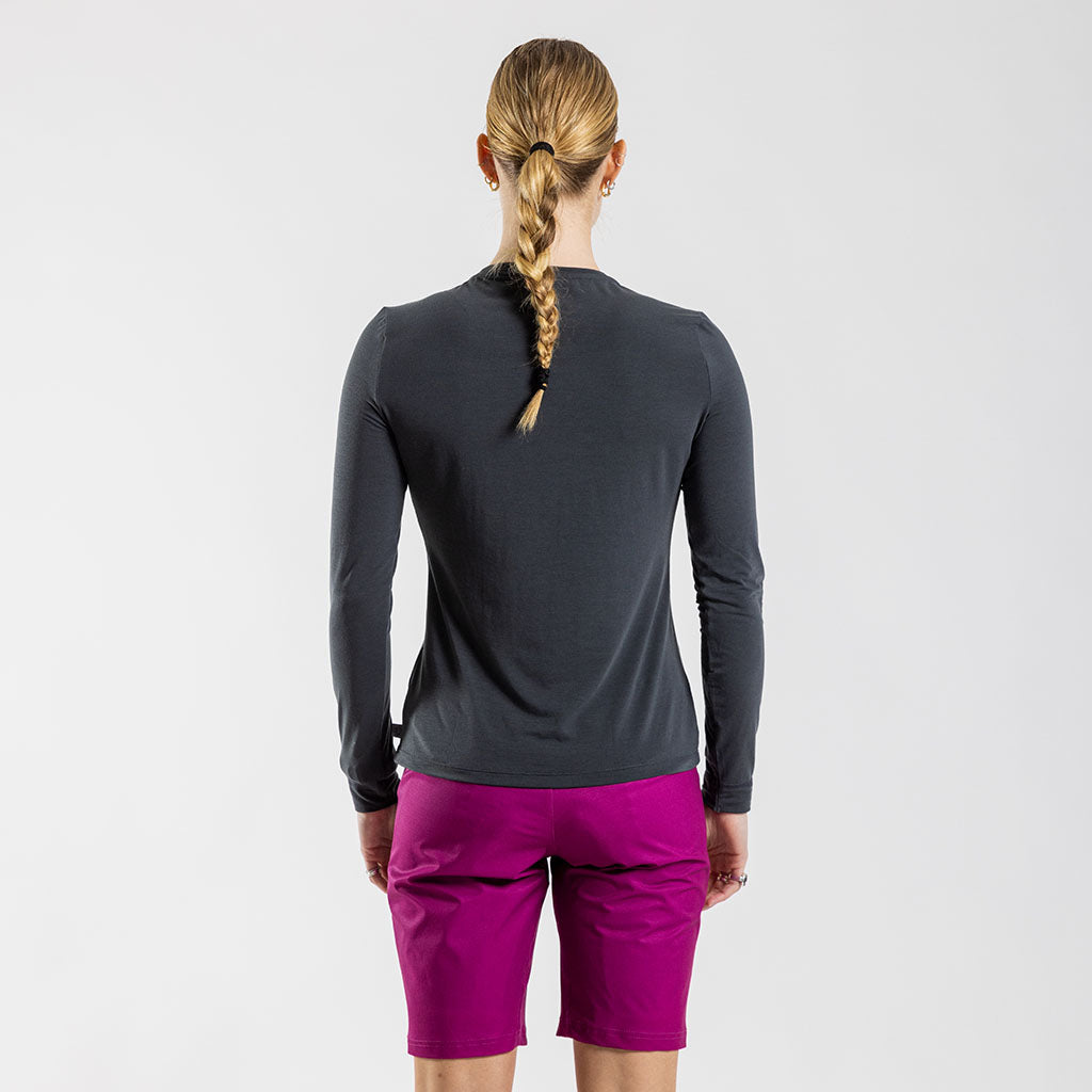 Women&#39;s Long Sleeve Merino T Shirt (Charcoal)