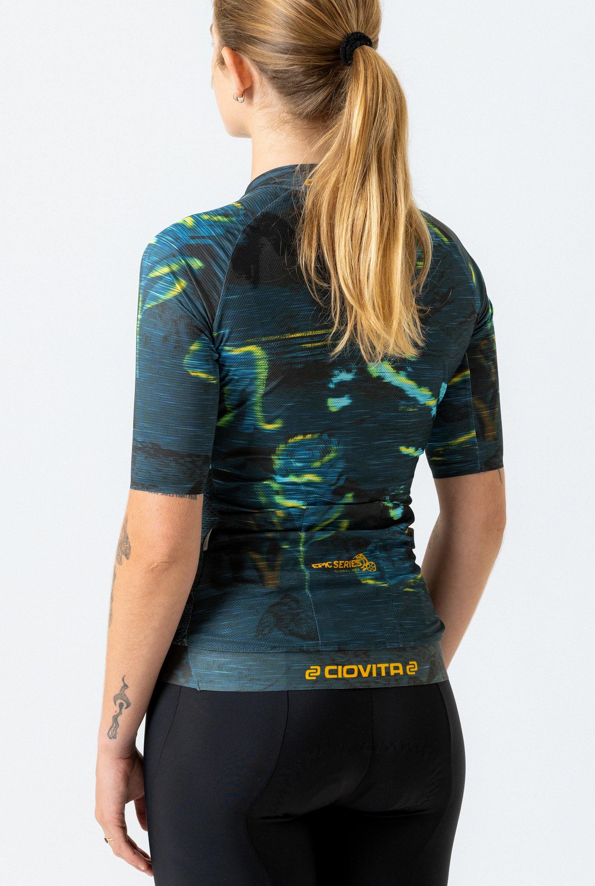 Women&#39;s FNB Wines2Whales Race Fit Jersey