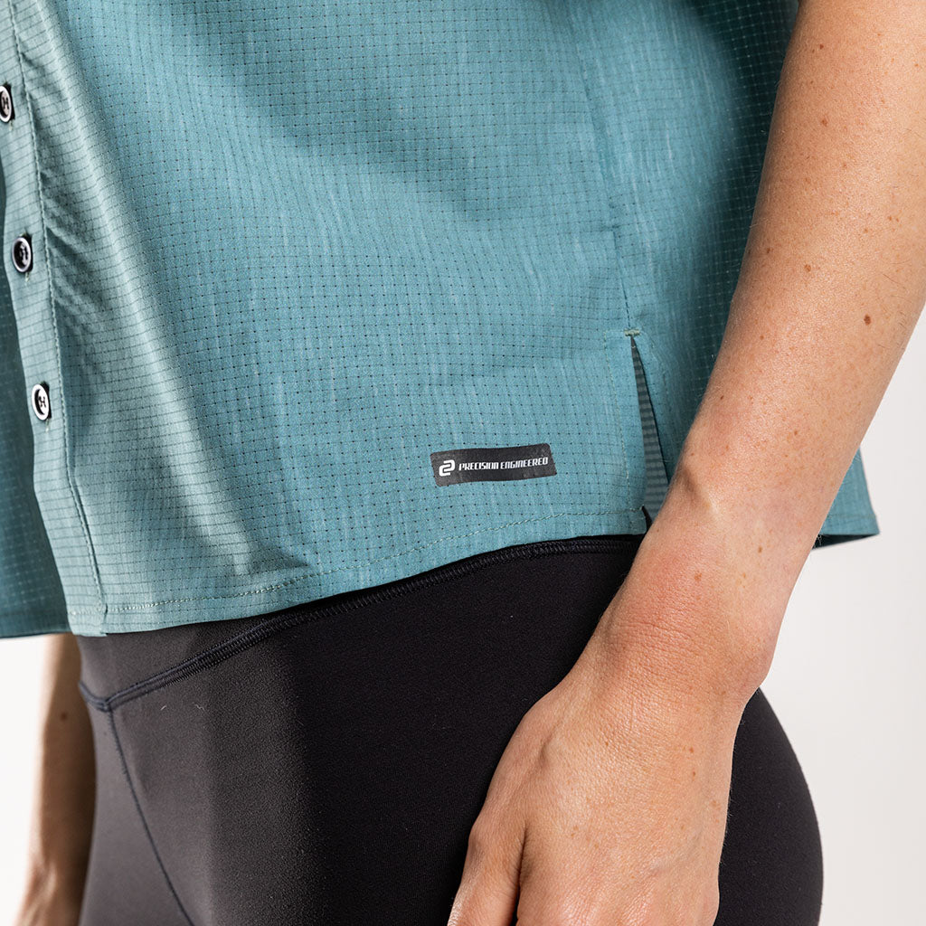 Women&#39;s Short Sleeve Adventure Shirt (Turquoise Melange)