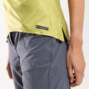 Women's Lightweight Short Sleeve Trail Tee (Pistachio)